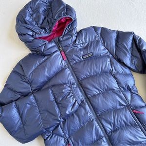 Patagonia Girls' Blue Hi-Loft Down Sweater Hoody Jacket Puffer Size XL 14